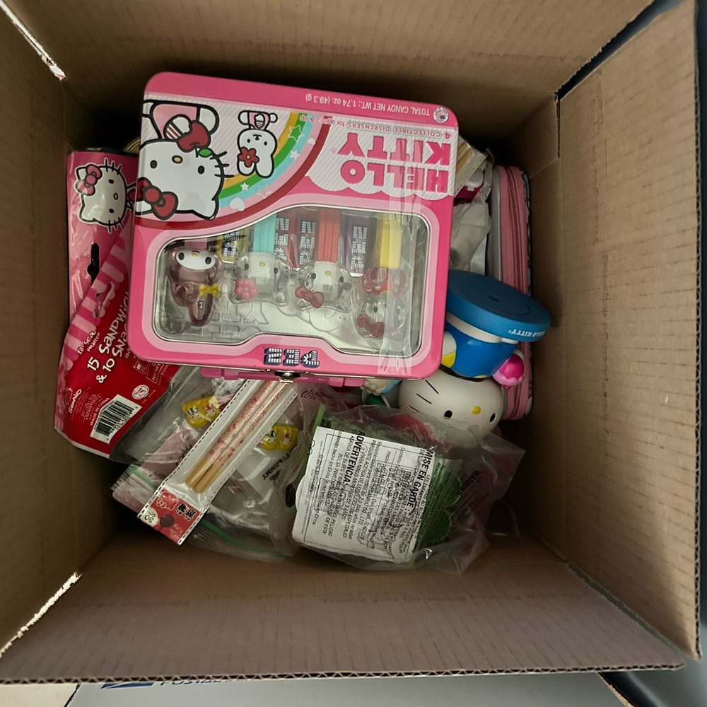 Hello Kitty Mystery Box
